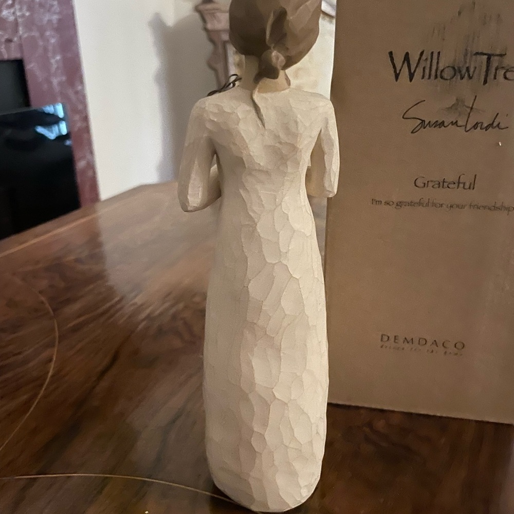Susan Lordi WillowTree “Grateful” - Picture 4 of 6